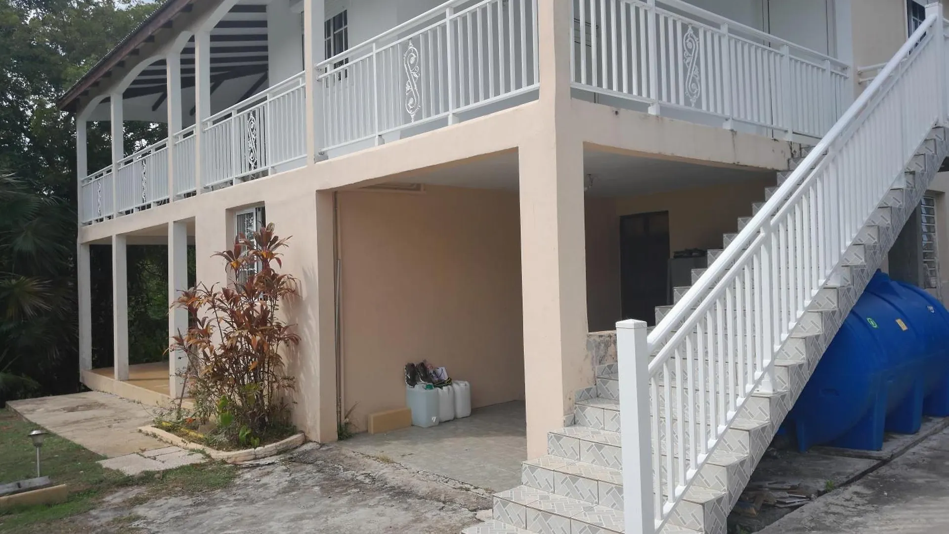 Apartment Le Verdoyant Sainte-Anne  Guadeloupe